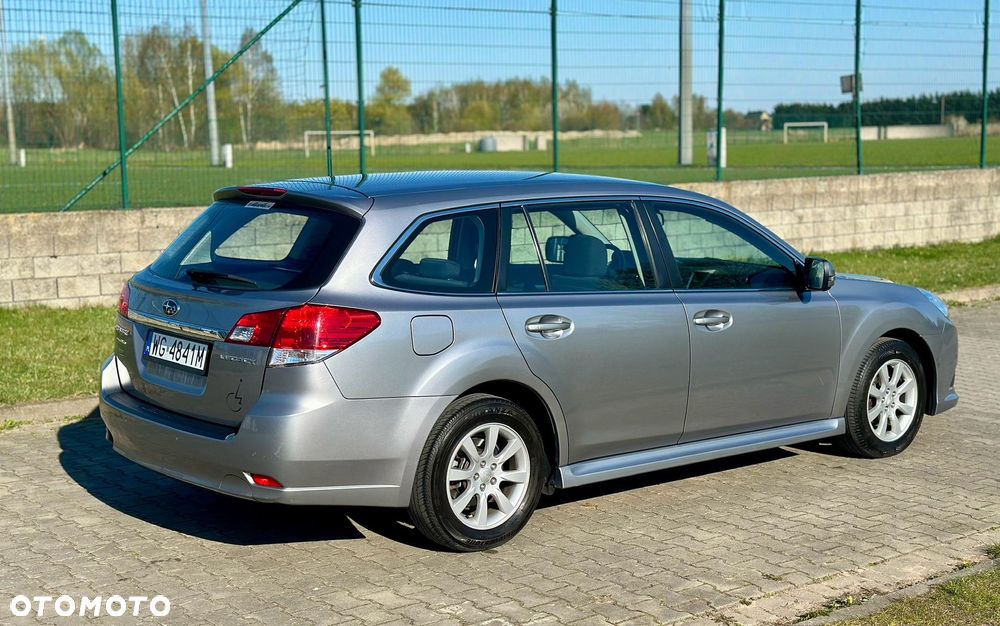 Subaru Legacy - 6