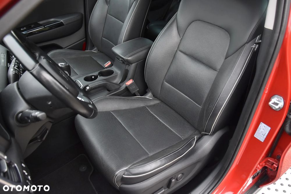 Kia Sportage 1.6 GDI 2WD DREAM-TEAM EDITION - 30