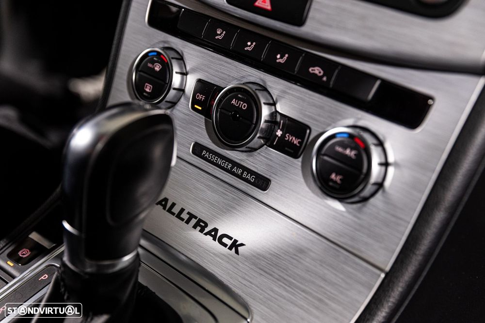 VW Passat Alltrack - 19