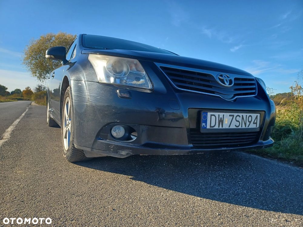 Toyota Avensis 2.0 D-4D - 12