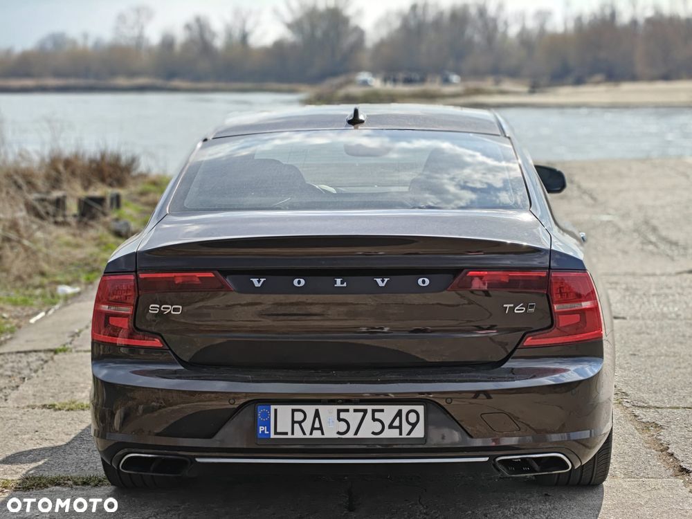 Volvo S90 T6 AWD Geartronic Momentum - 4
