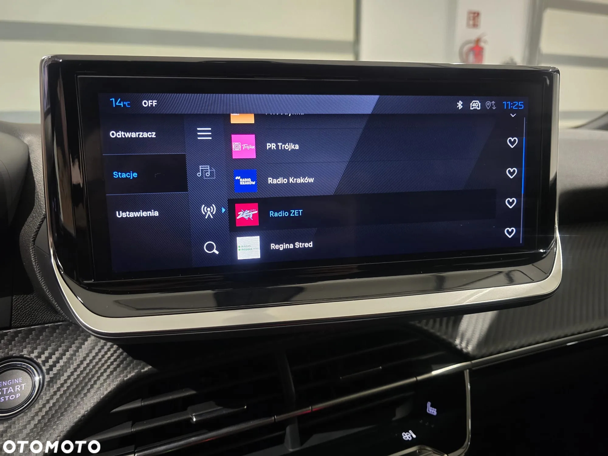 Peugeot 2008 PureTech mHEV Allure e-DCS6 - 11
