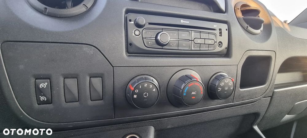 Renault Master - 22