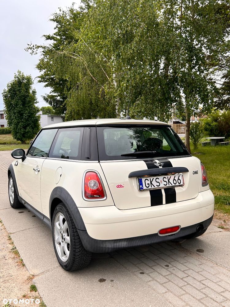 MINI ONE Standard - 4