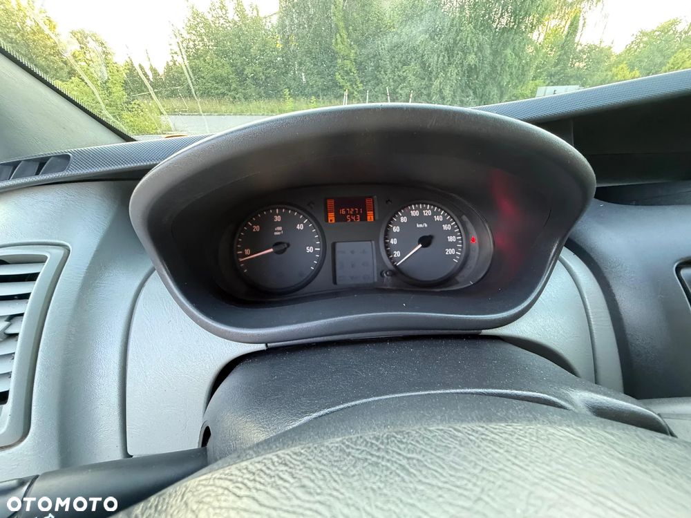 Opel VIVARO - 25