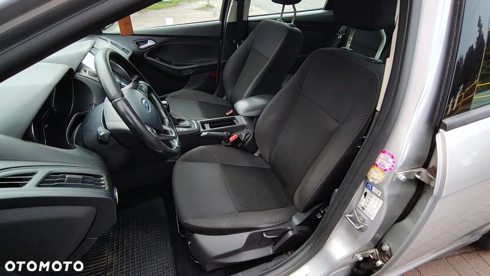 Ford Focus 1.6 Trend - 6
