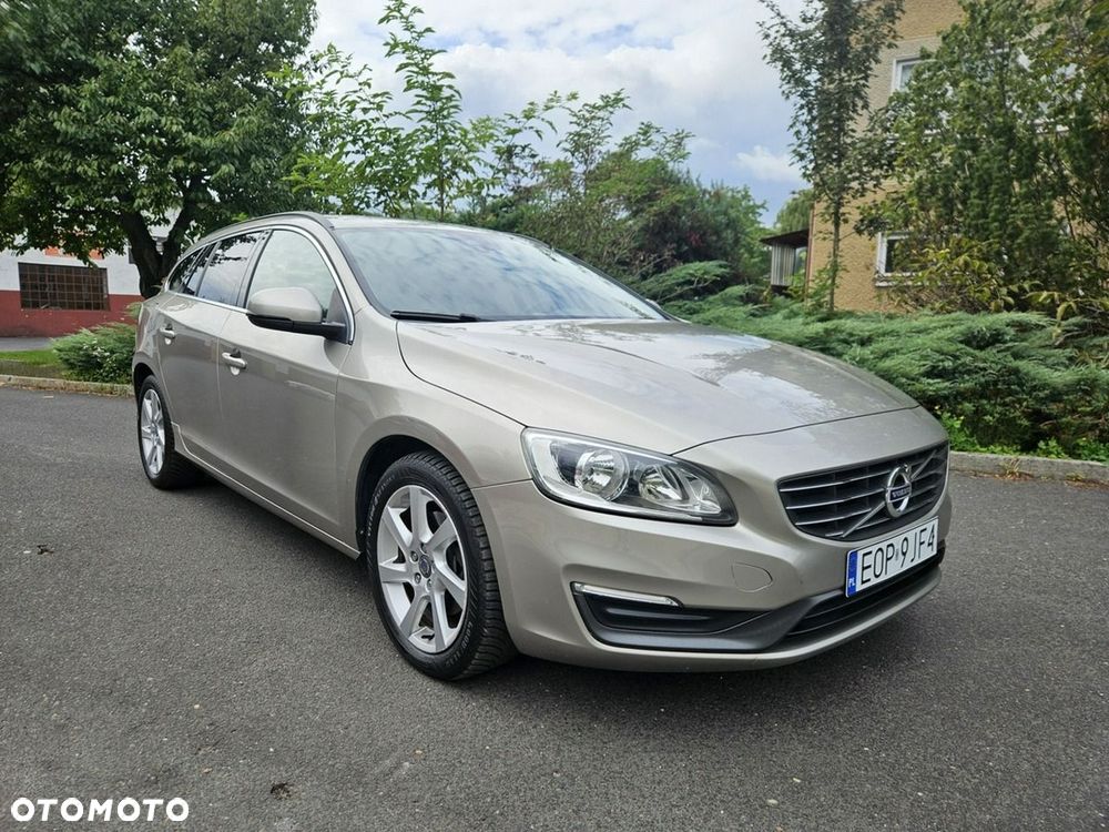 Volvo V60 D4 Momentum - 7