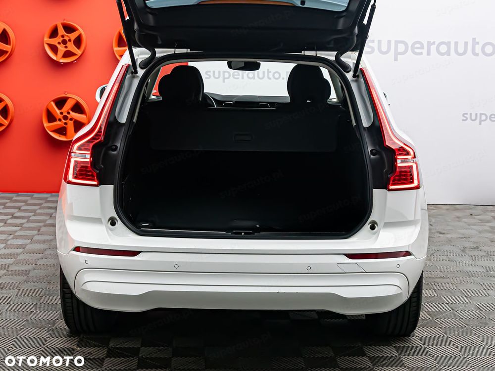 Volvo XC 60 B4 B Momentum - 29