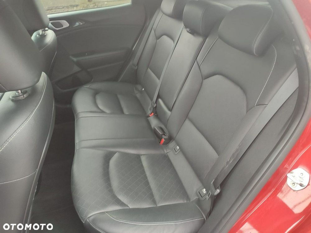 Kia XCeed - 20