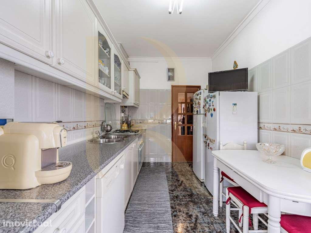 Apartamento com marquise na Amora - Seixal - Grande imagem: 2/30