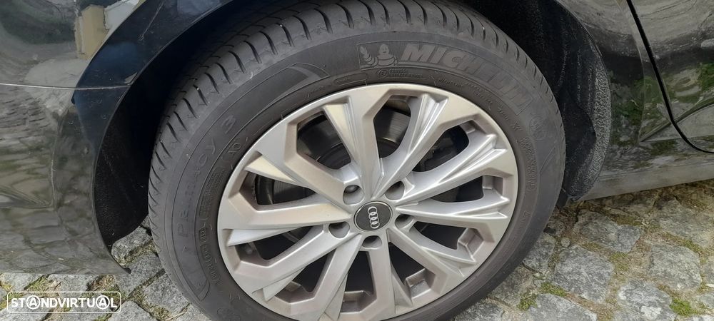 Audi A4 2.0 TDI Advance - 28