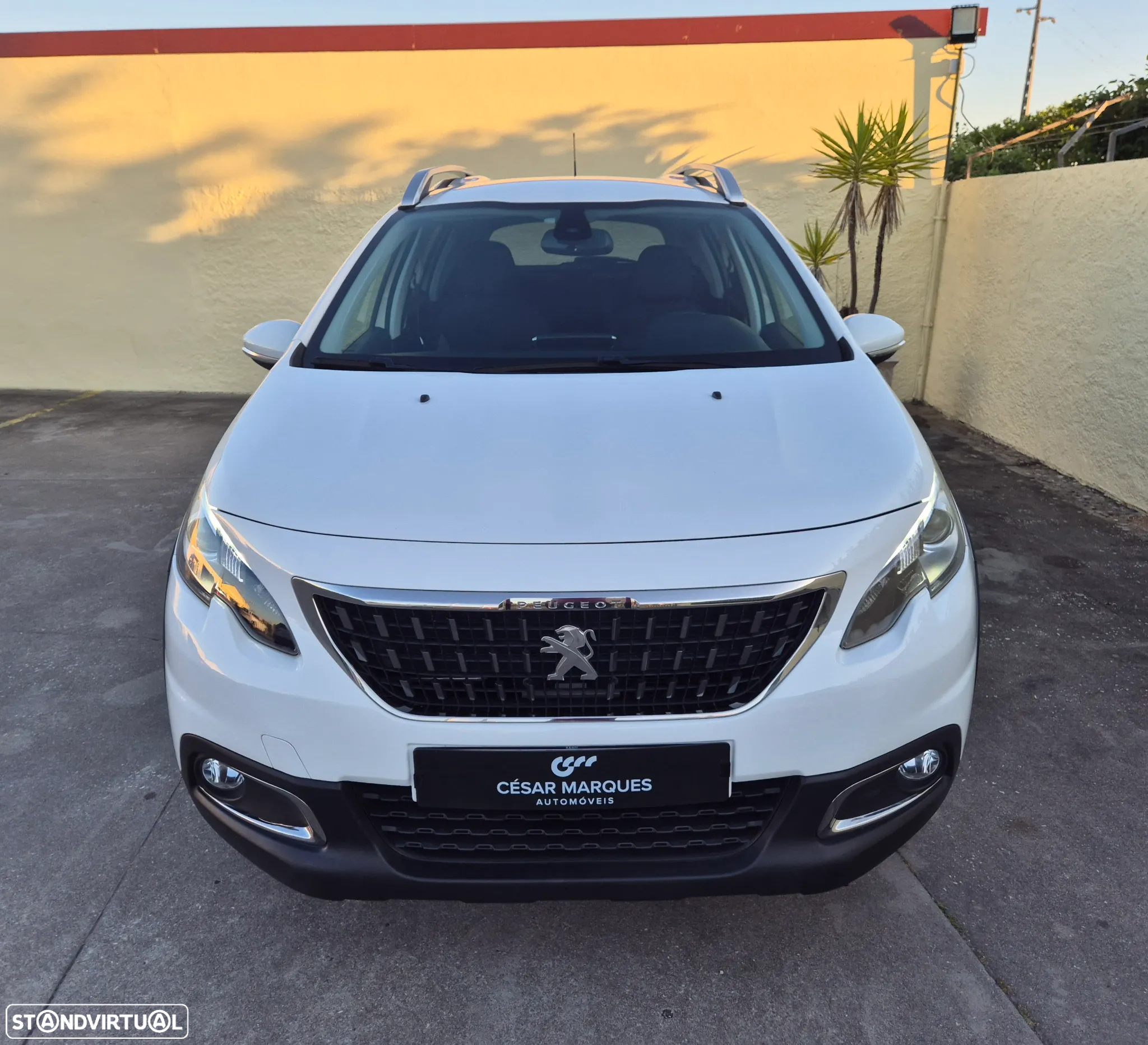 Peugeot 2008 1.2 PureTech Style - 13