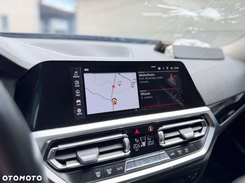 BMW Seria 3 320d xDrive - 16