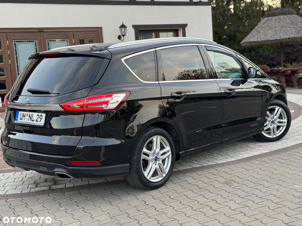 Ford S-Max 2.0 TDCi Titanium PowerShift - 25
