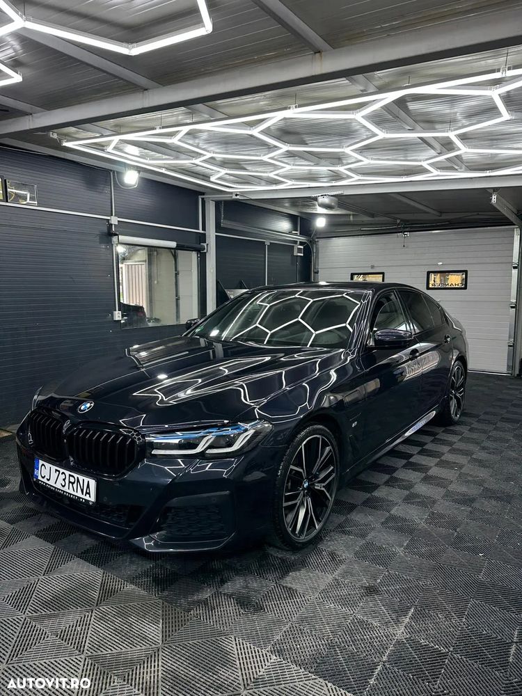 BMW 5 Series 2020 — imagine 4
