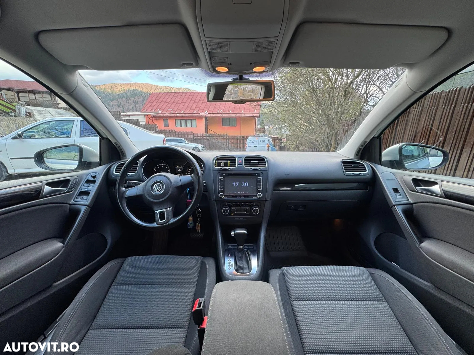 Volkswagen Golf - 5