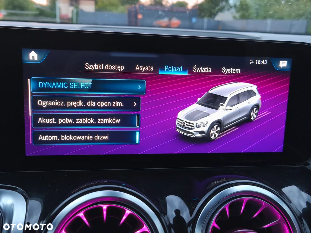 Mercedes-Benz GLB - 37