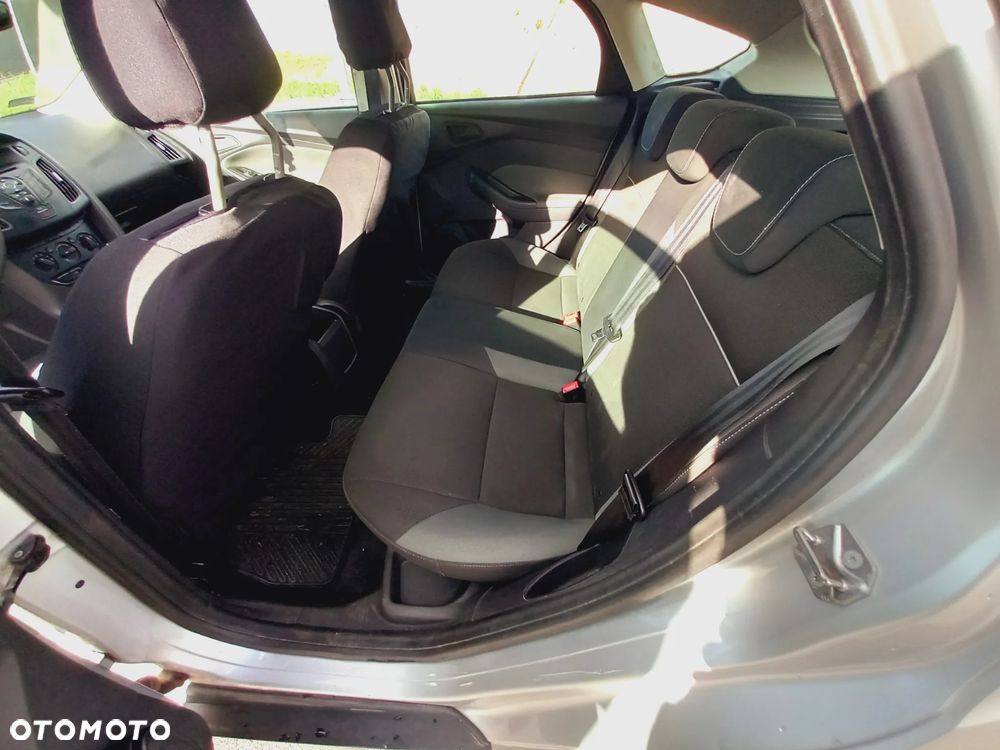 Ford Focus 1.6 Ambiente - 7