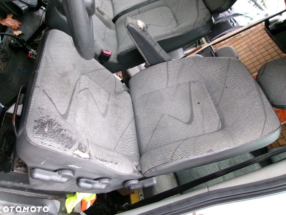FOTEL KIEROWCY RENAULT MASTER II  98-10 - 1