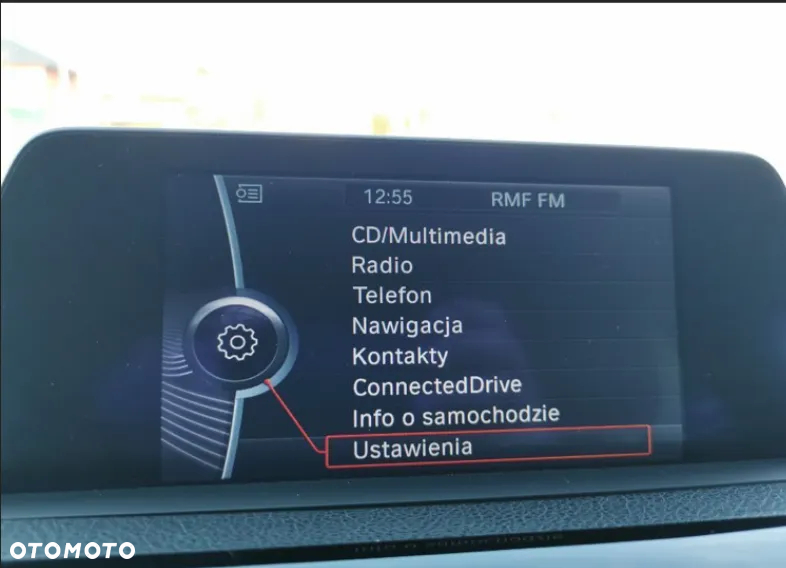 BMW Seria 3 318d Touring Sport Line - 10