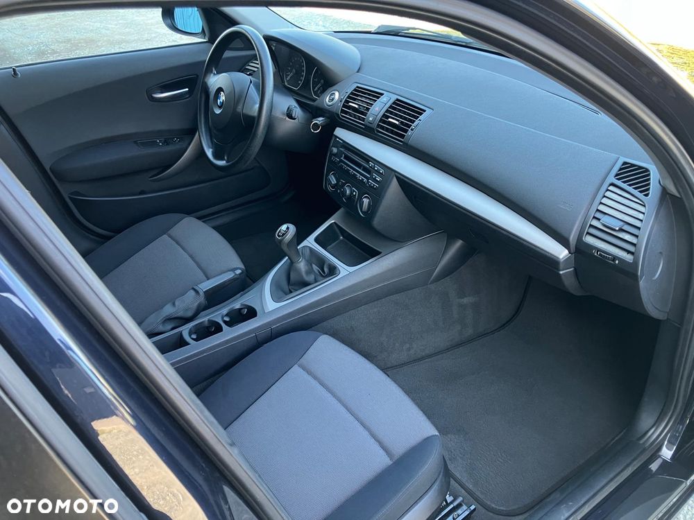 BMW Seria 1 116i - 19