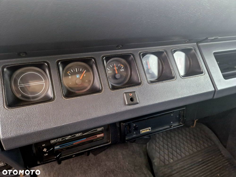 Jeep Wrangler - 11
