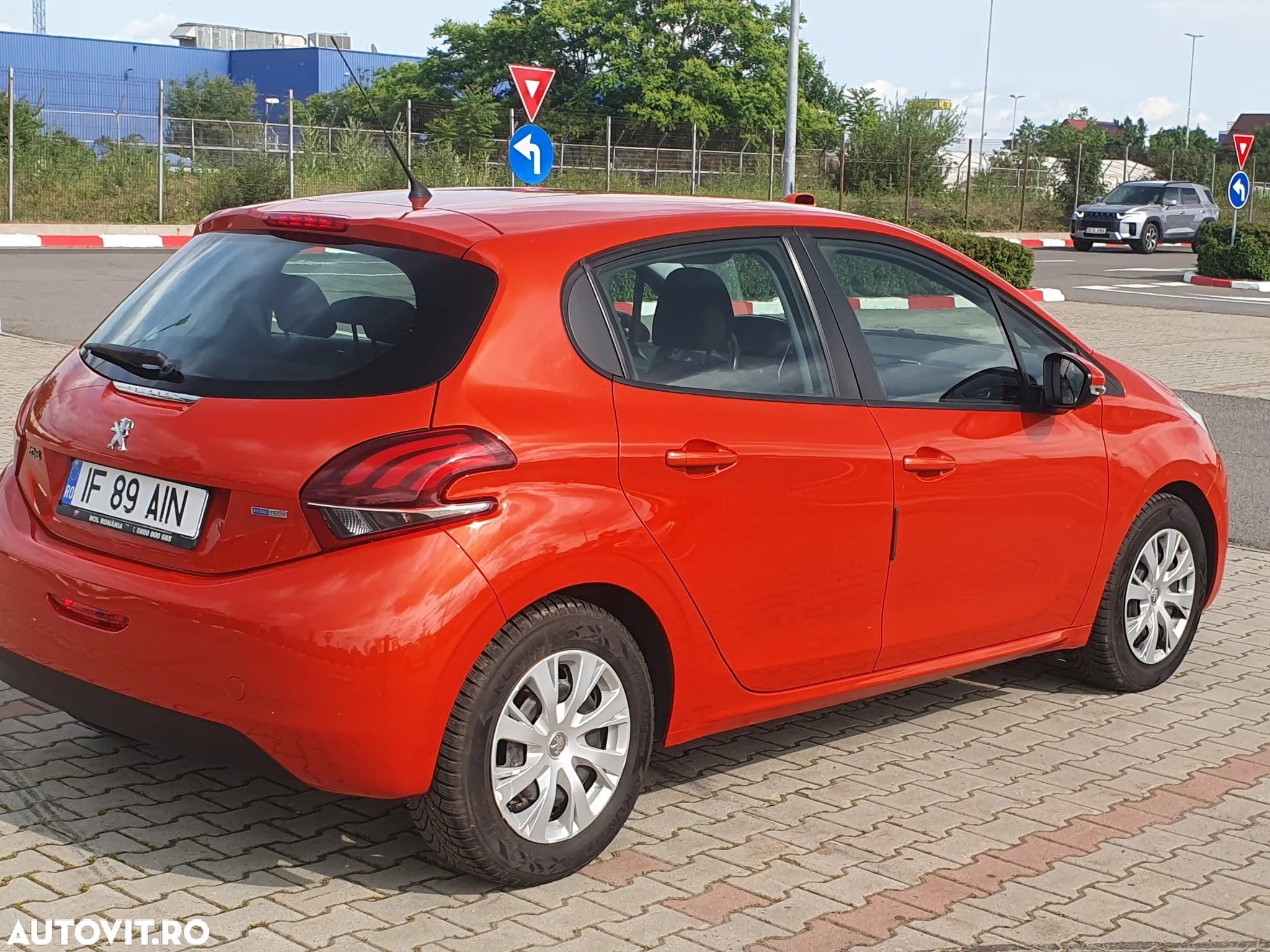 Peugeot 208 1.2 L PureTech Access - 4