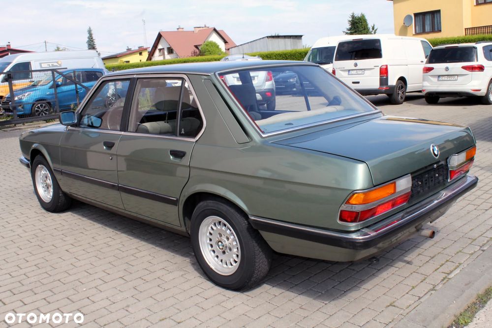 BMW Seria 5 525 e - 4