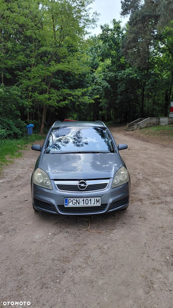 Opel Zafira 1.8 Elegance - 1