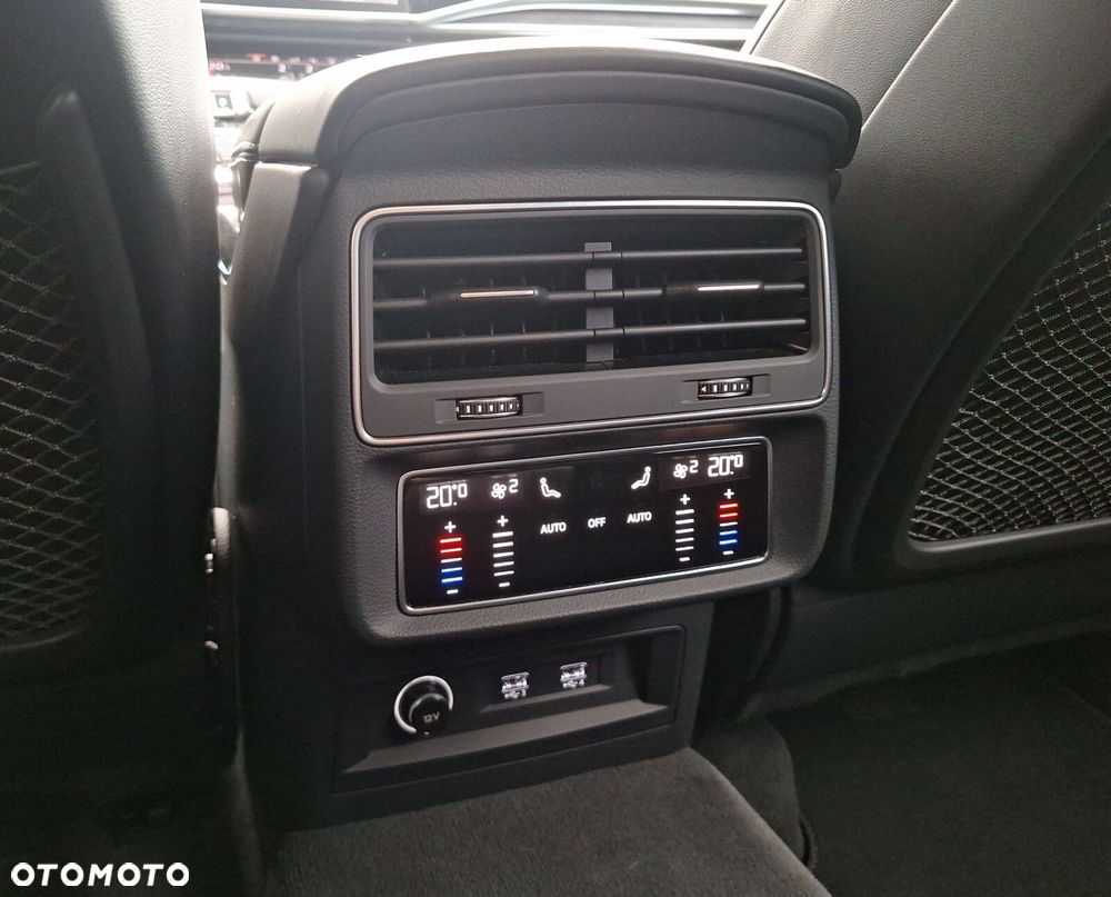 Audi SQ8 - 24