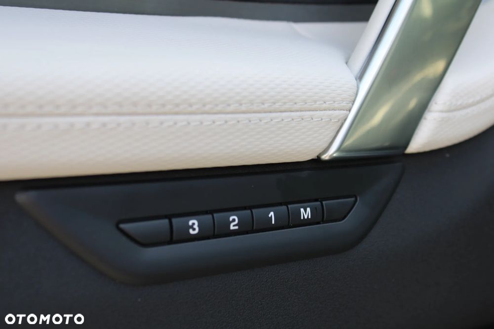 Land Rover Discovery Sport - 14