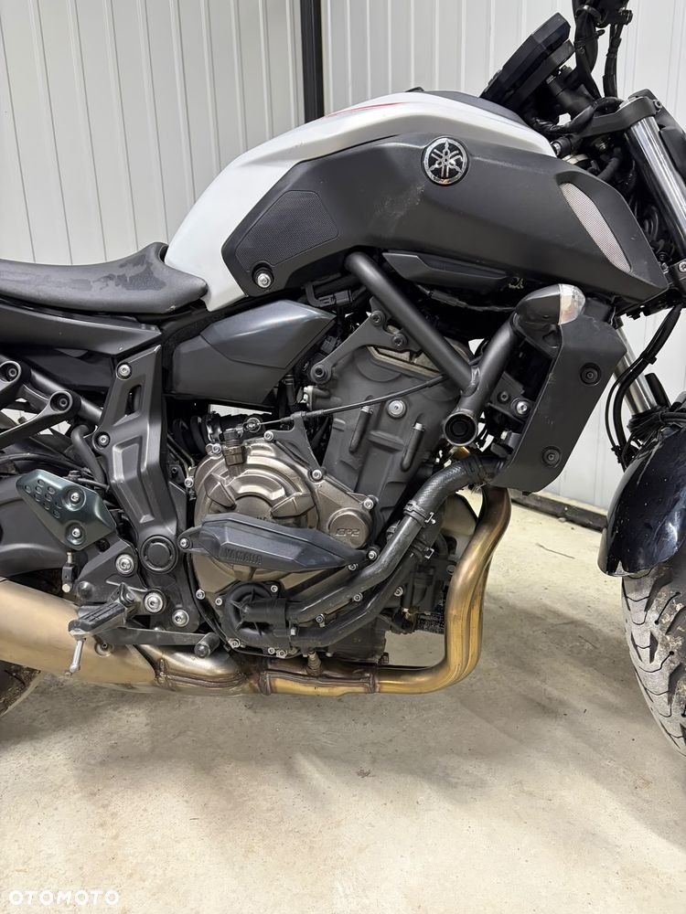Yamaha MT - 7
