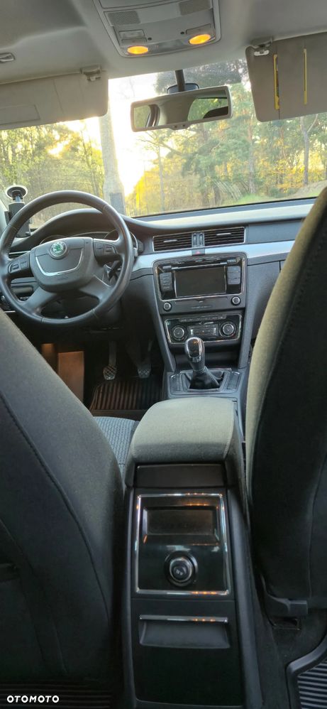 Skoda Superb 2.0 TDI Ambition - 15