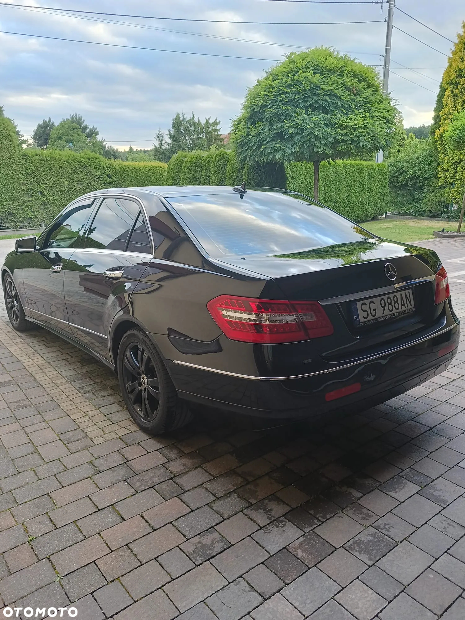Mercedes-Benz Klasa E 220 CDI BlueEff Avantgarde - 3