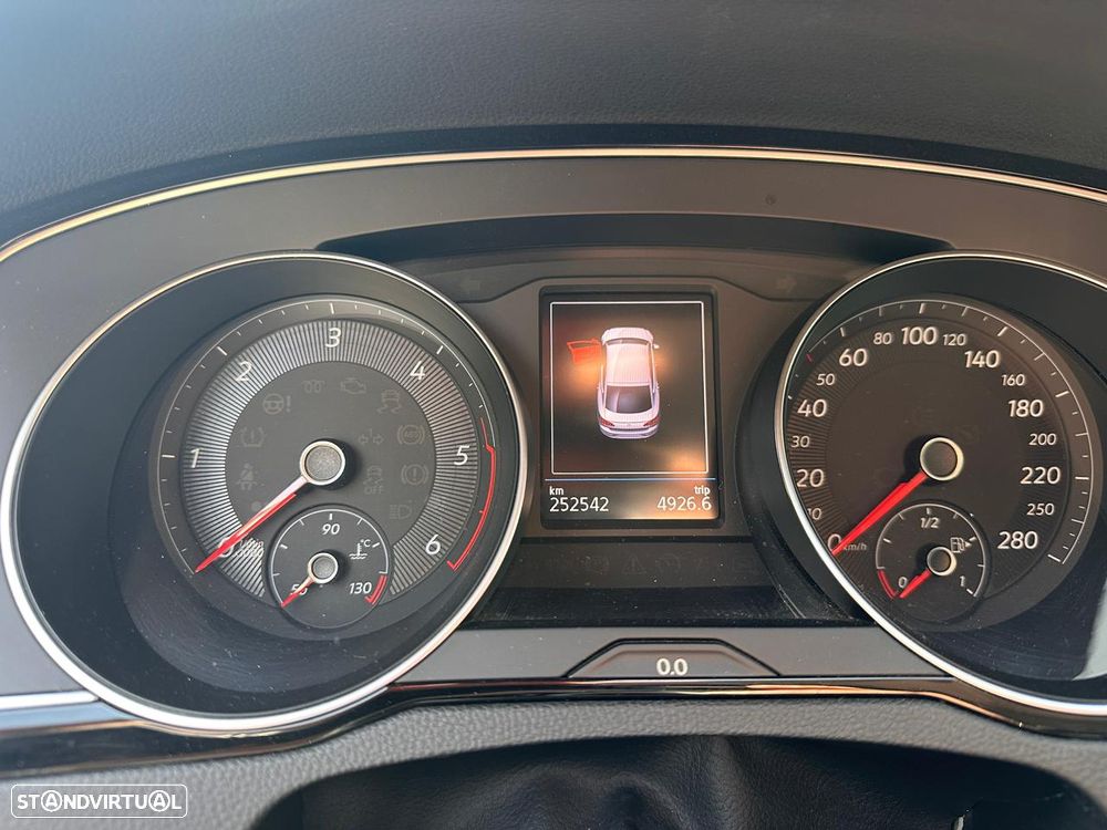 VW Arteon 2.0 TDI Elegance DSG - 4