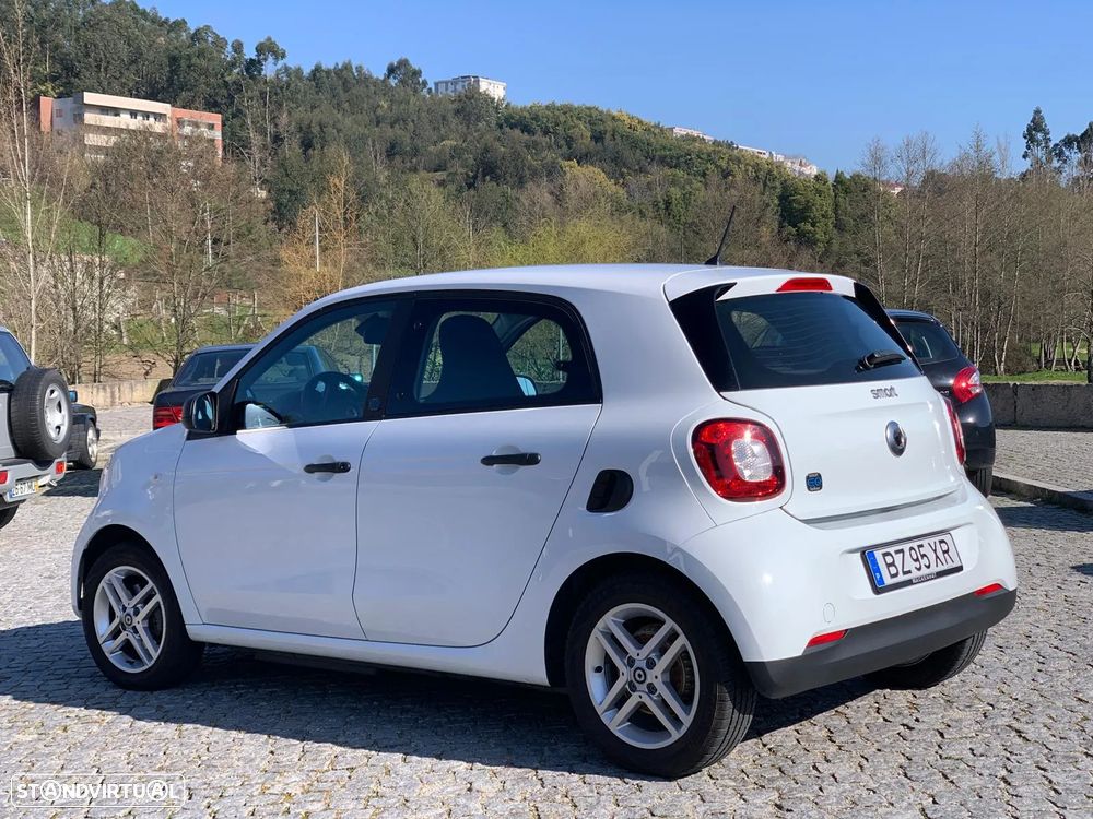 Smart ForFour EQ - 11