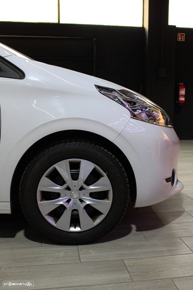 Peugeot 208 1.2 VTi Active - 12