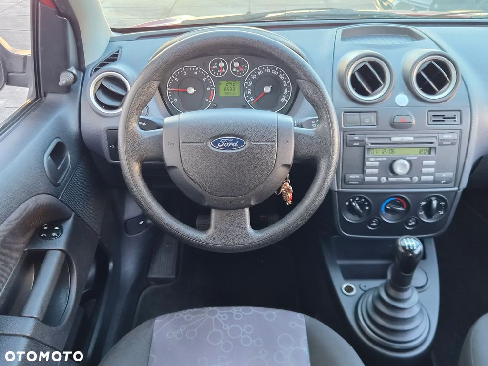 Ford Fiesta 1.3 Ghia - 6
