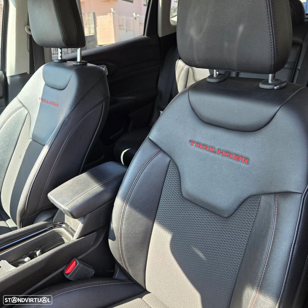 Jeep Compass 1.3 T-GDI 4xe Auto Trailhawk - 12