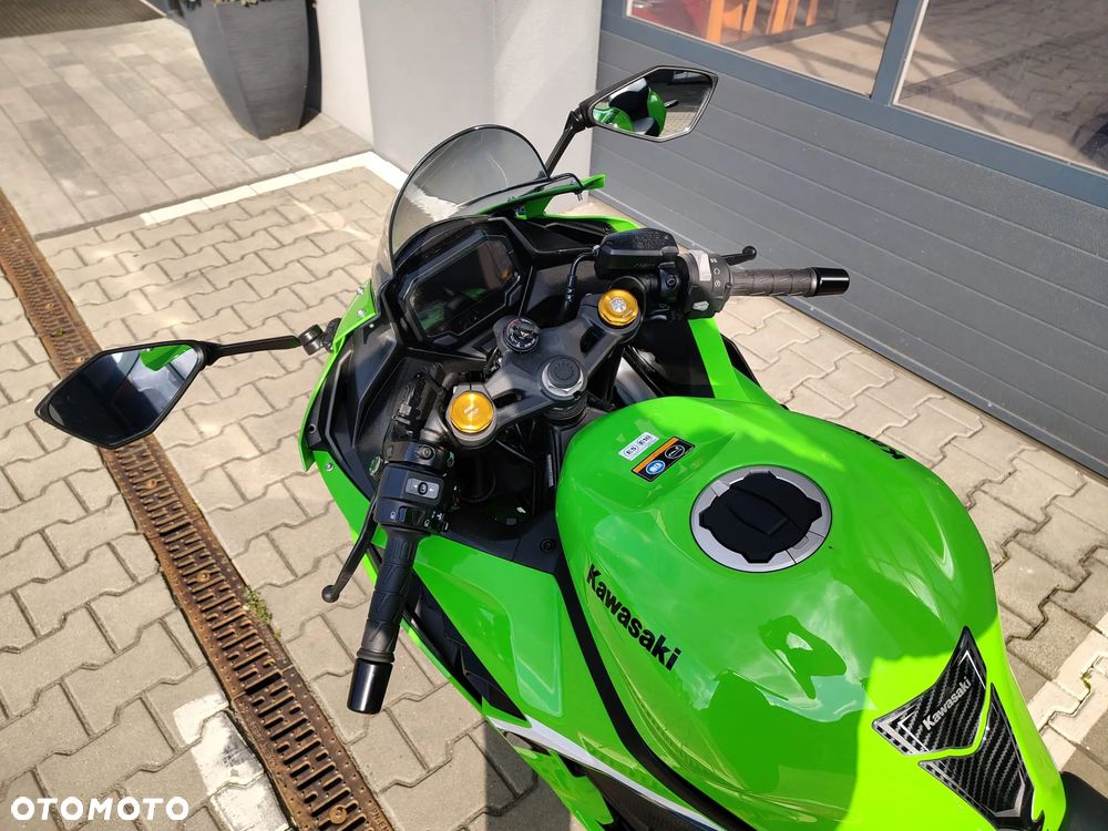 Kawasaki Ninja 400 - 13