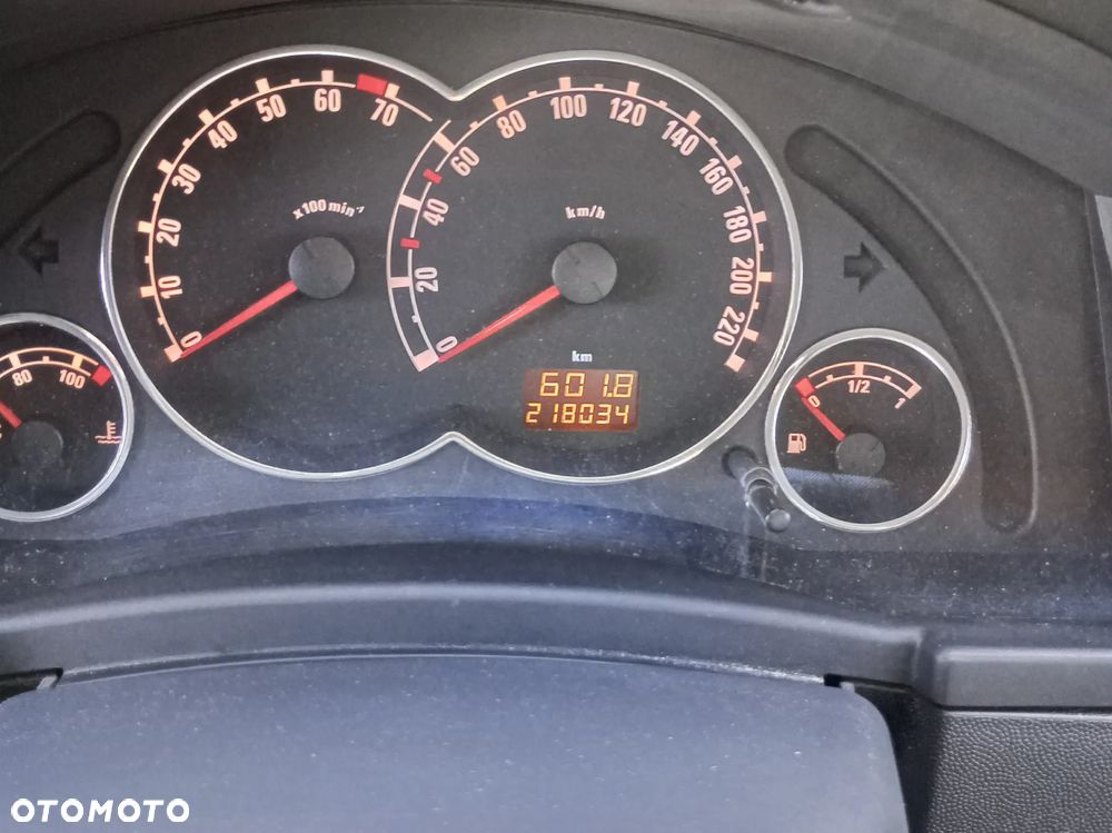 Opel Meriva 1.6 16V - 11