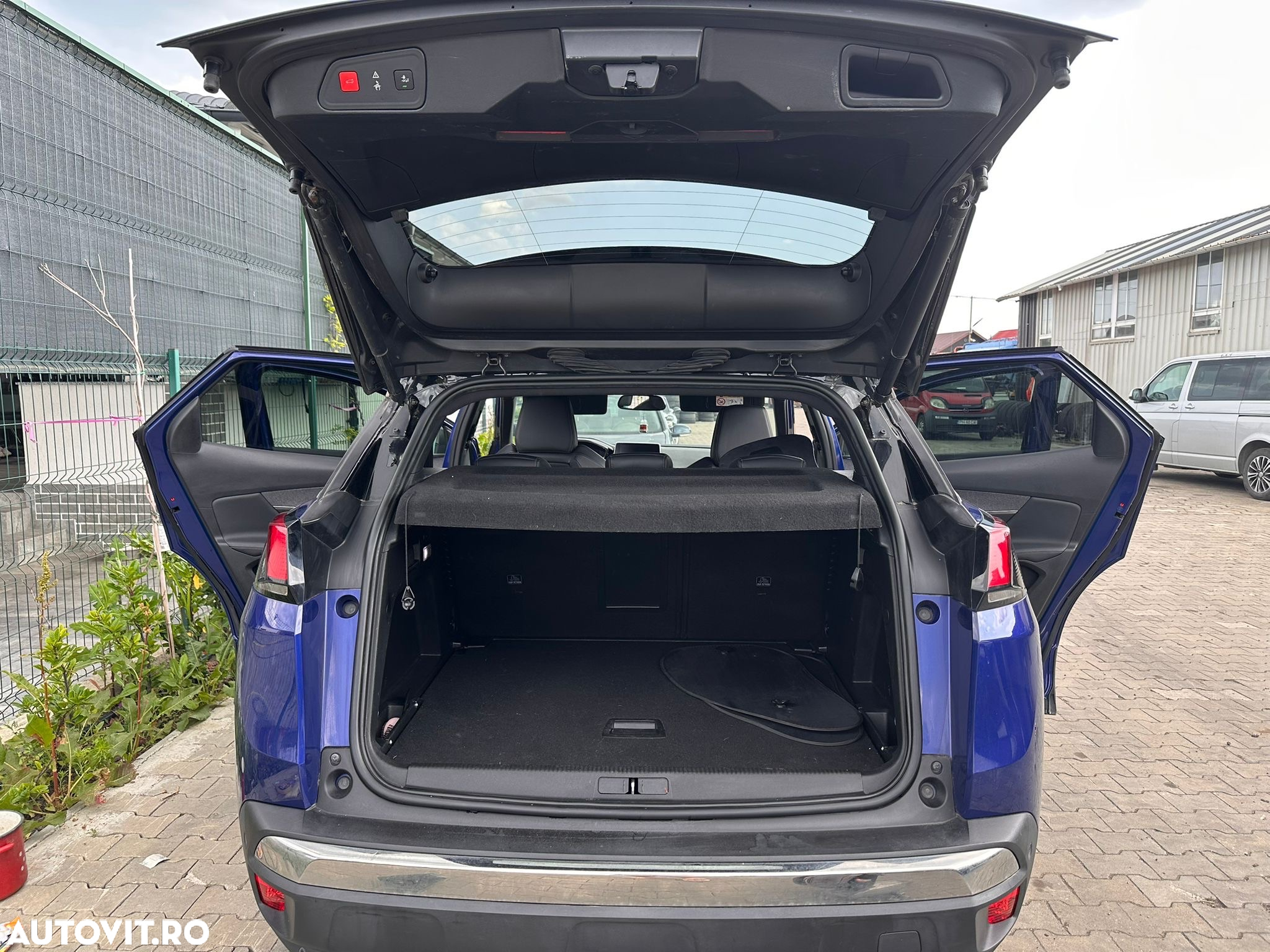 Peugeot 3008 1.6 PureTech Turbo S&S EAT8 GT-Line - 6