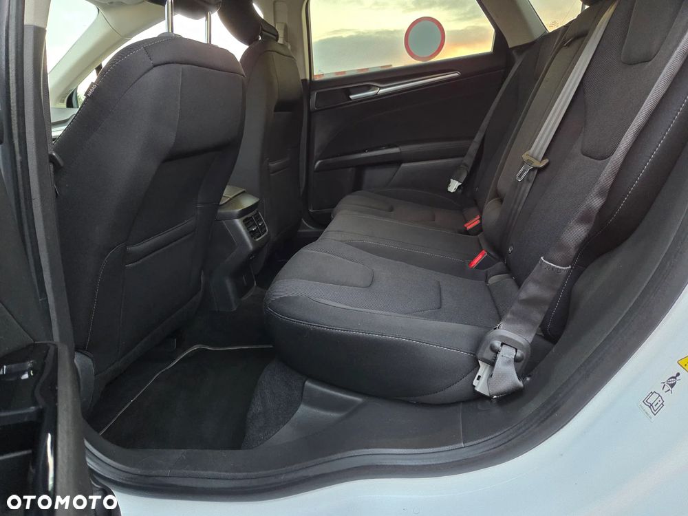 Ford Mondeo 2.0 TDCi STart-Stopp PowerShift-Aut Titanium - 17