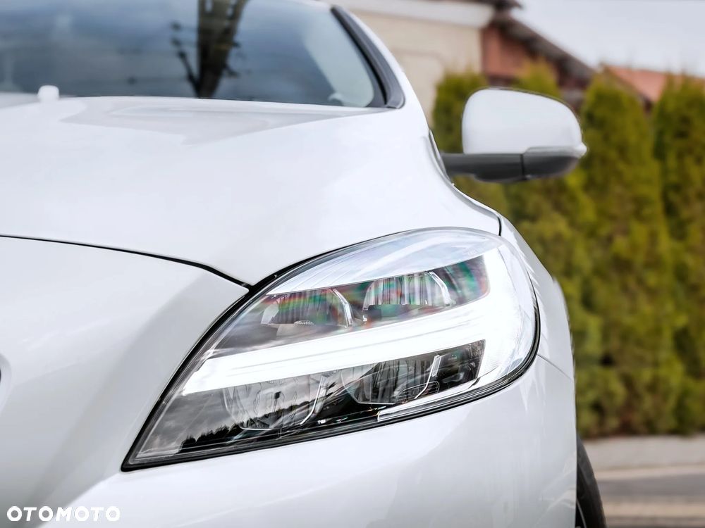 Volvo V40 T2 Inscription - 35