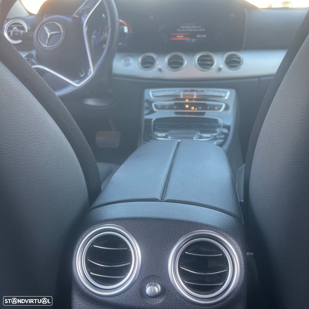 Mercedes-Benz E 300 de 4Matic 9G-TRONIC Avantgarde - 30