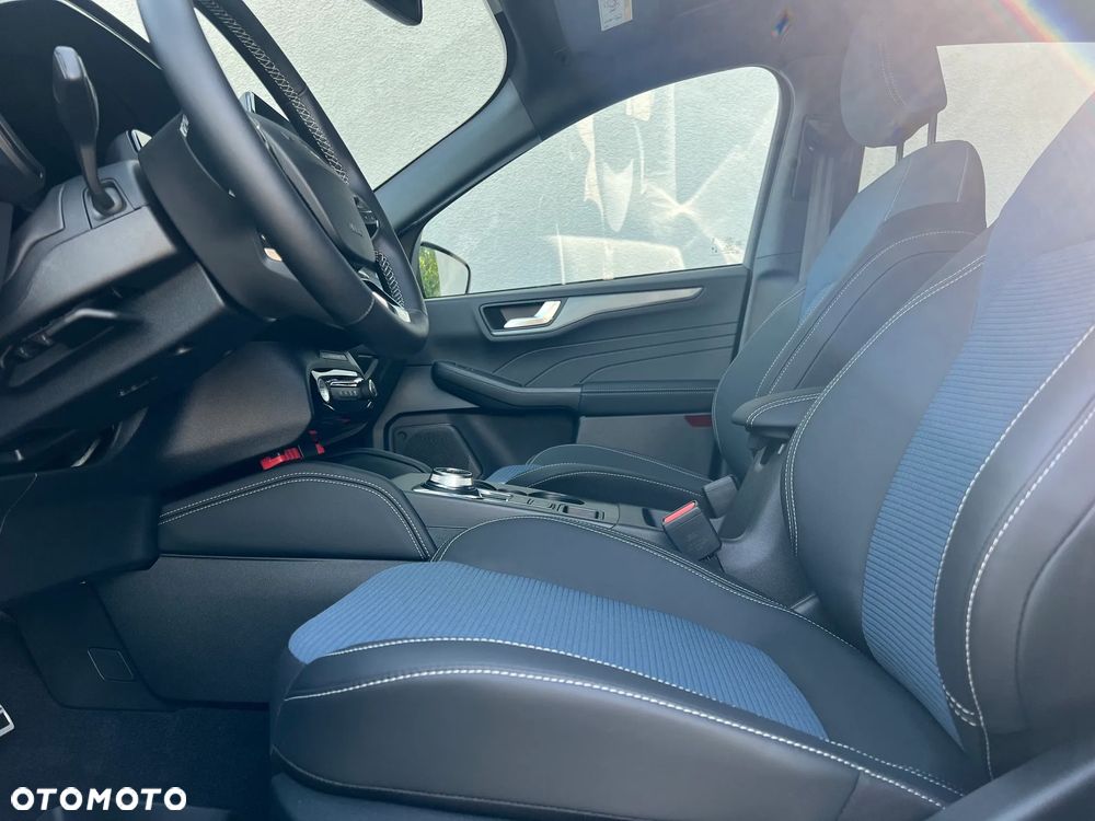 Ford Kuga - 11
