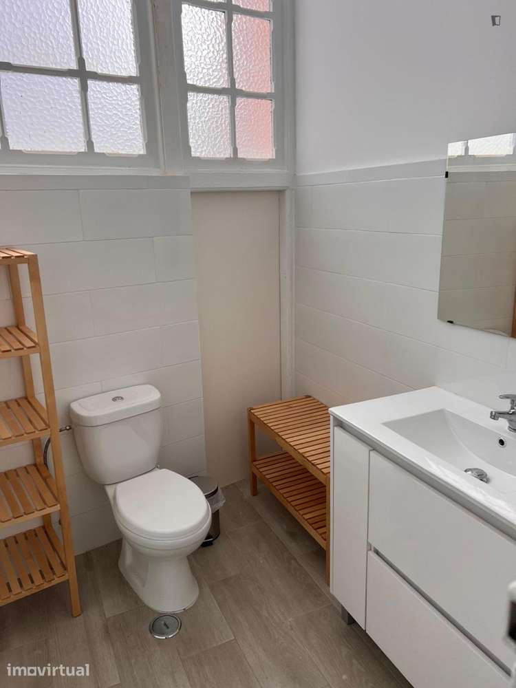 Quarto - localizado em Carcavelos Lisbon - Grande imagem: 4/6