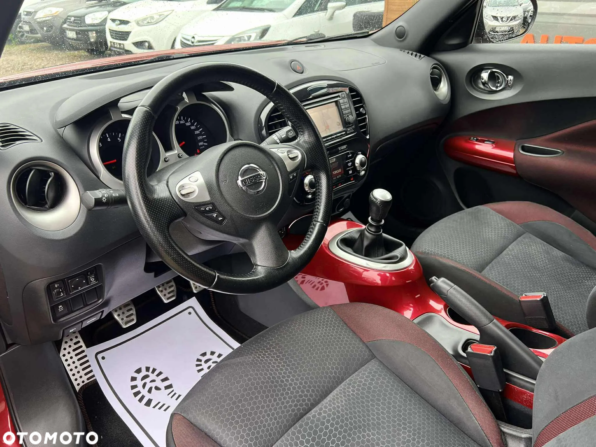 Nissan Juke 1.6 DIG-T Tekna - 14