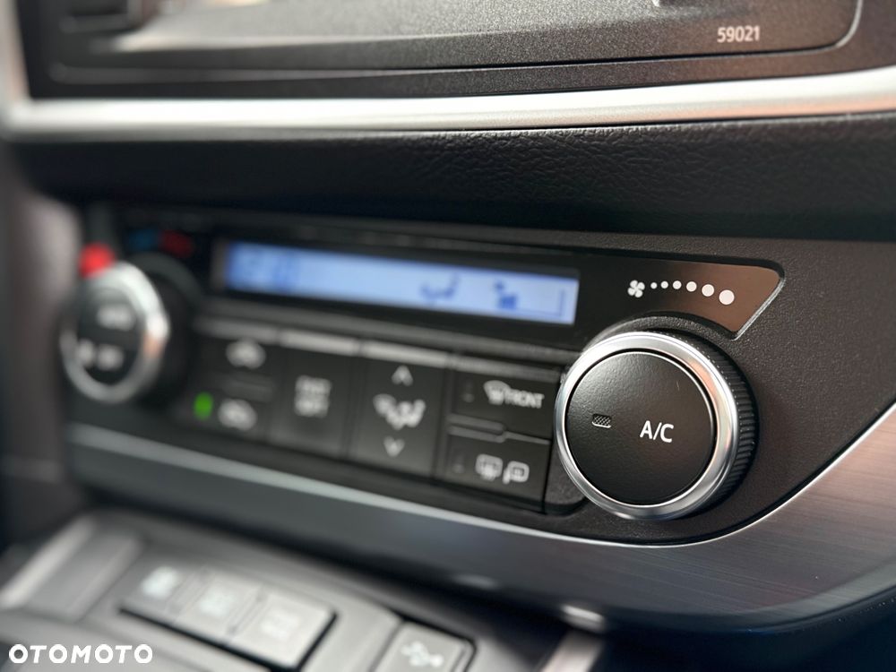 Toyota Auris - 22