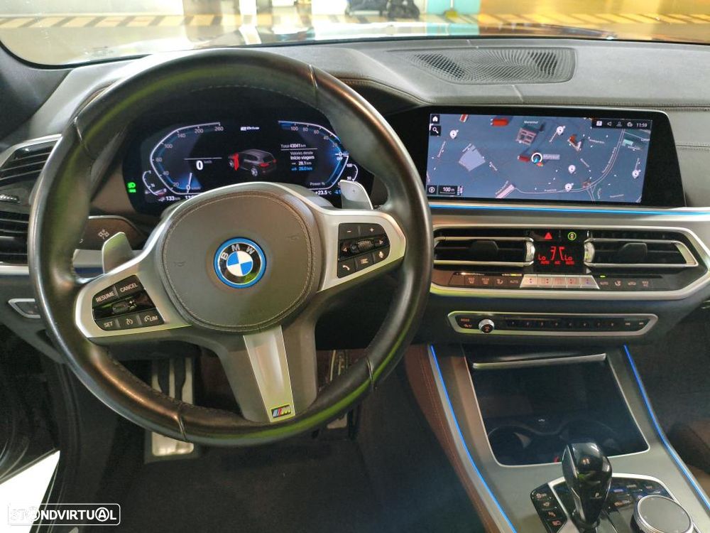 BMW X5 45 e xDrive Pack M - 8